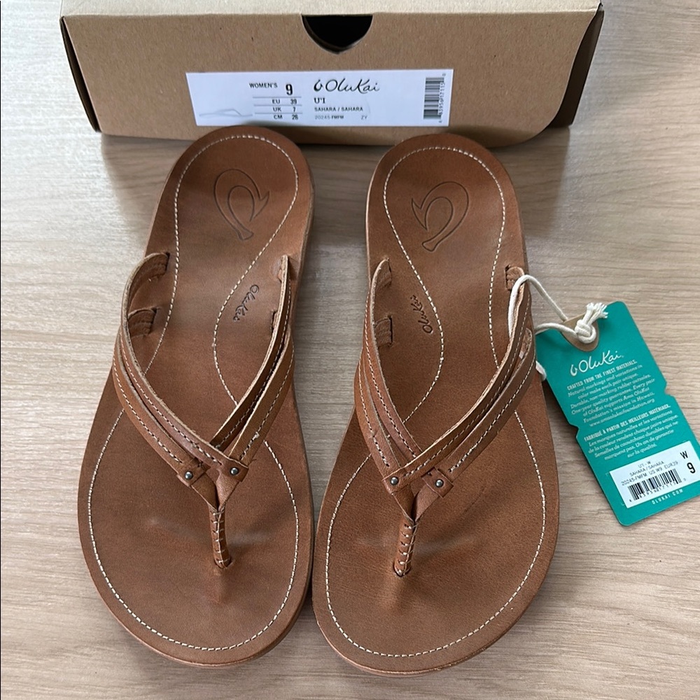 OluKai Women’s U’I Leather Flip Flops- Sahara Sz 9- New w Box